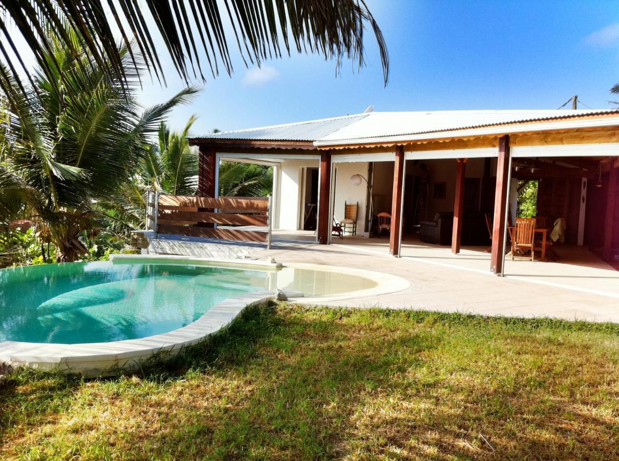 Wild Paradise: Villa Vue Mer Piscine A Debordement Le Moule Ngoại thất bức ảnh